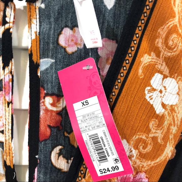 Xhilaration Shorts Romper - Picture 3 of 6